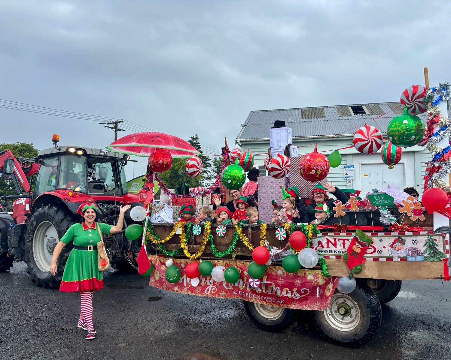 turua whats happening santa parade v2